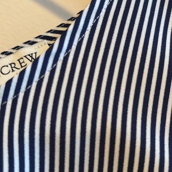 LIKE NEW J Crew Factory Button Back Sleevelss Shell, Sz XXL, Navy/White Stripe - Picture 3 of 8